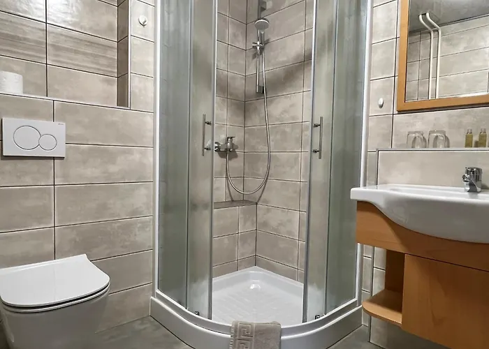 Mini לינה וארוחת בוקר שקופיה-לוקה