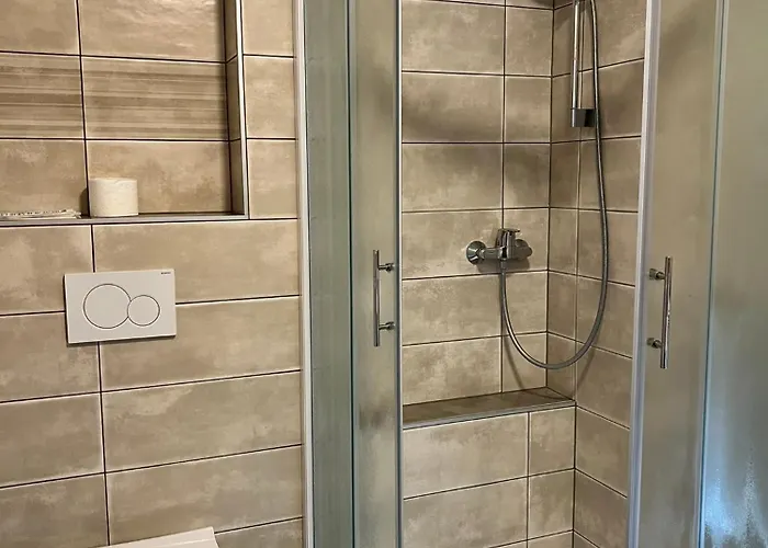 Mini 3* שקופיה-לוקה