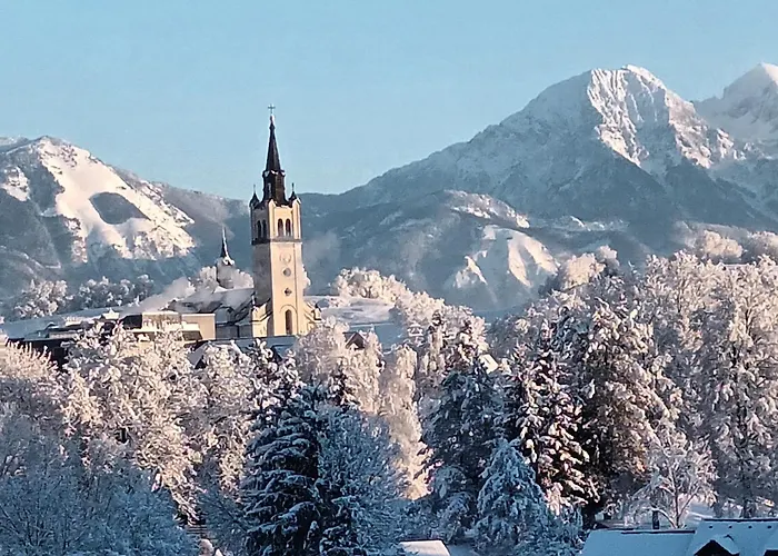 לינה וארוחת בוקר Mini 3*