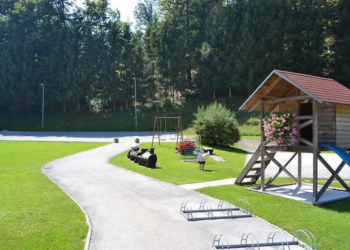 לינה וארוחת בוקר Mini